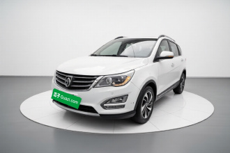 宝骏560 2015款 1.8L 手动豪华型