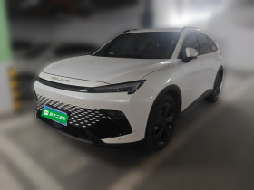 北京汽车 魔方 2022款 1.5T DCT钻石版