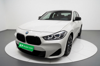 宝马X2 2021款 改款 sDrive25i M运动套装