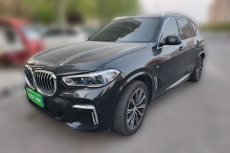 宝马X5 2022款 改款 xDrive 30Li 尊享型M运动套装