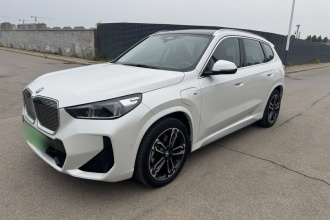 宝马iX1 2023款 xDrive30L M运动套装