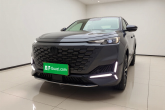长安UNI-K 智电iDD 2022款 蓝鲸iDD 130km 1.5T 尊贵型