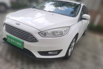 福特 福克斯 2017款 三厢 1.6L 自动舒适型智行版