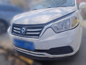 启辰R50 2015款 1.6L 自动时尚版