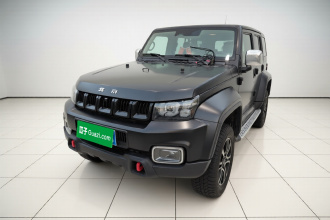 北京越野 北京BJ40 2023款 2.0D 自动四驱刀锋英雄版侠客型