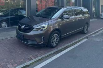 别克GL8 2022款 陆上公务舱 652T 豪华型