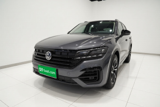 大众 途锐 2021款 3.0TSI 锐享版 曜黑运动套装