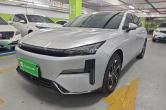 吉利银河 银河L6 2025款 EM-i 140km 探索+版