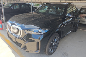 宝马X5 2026款 改款 xDrive 40Li M运动曜夜套装