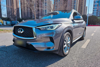 英菲尼迪QX50 2020款 2.0T 两驱时尚版