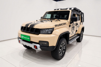 北京越野 北京BJ40 2024款 2.0T 城市猎人荣耀版