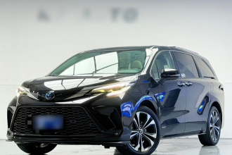 丰田 格瑞维亚 2022款 2.5L混动 尊贵版