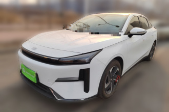 吉利银河 银河L6 2024款 125km PLUS 龙腾版