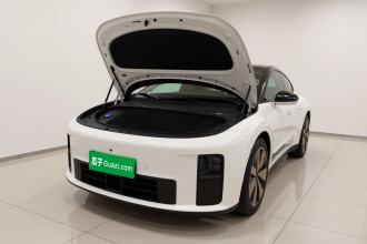 理想汽车 理想i6 2025款 四驱标准版