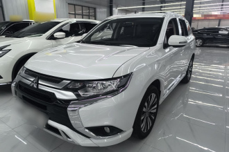 三菱 欧蓝德 2021款 2.0L 两驱畅享版 5座
