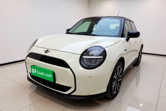 电动MINI COOPER 2024款 456km COOPER E 经典派