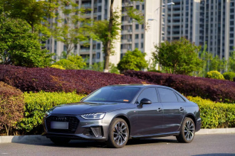 奥迪A4L 2022款 40 TFSI 豪华动感型