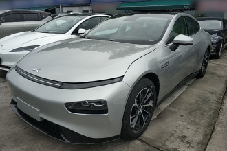 小鹏P7 2022款 480标准续航智行版