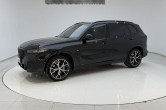 宝马X5 2023款 xDrive 30Li 尊享型M运动曜夜套装