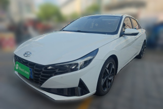 现代 伊兰特 2022款 1.5L CVT LUX尊贵版