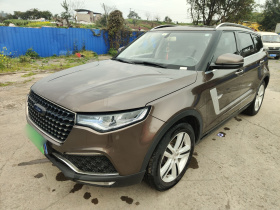 众泰T700 2017款 1.8T 双离合尊享型