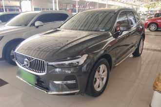 沃尔沃XC60 2022款 B5 四驱智逸豪华版