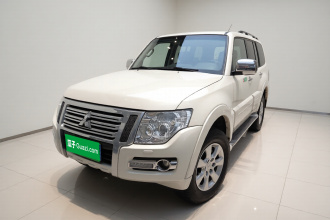 三菱 帕杰罗(进口) 2019款 3.0L 自动豪华版