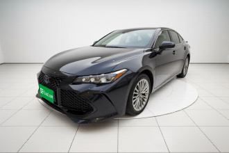 丰田 亚洲龙 2019款 双擎 2.5L XLE尊贵版 国VI