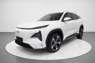 吉利银河 银河L7 2024款 1.5T 115km PLUS  龙腾版