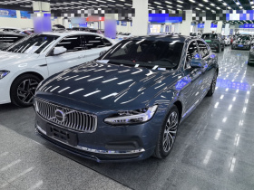 沃尔沃S90 2024款 B5 智逸豪华版