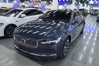 沃尔沃S90 2024款 B5 智逸豪华版