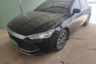 比亚迪 秦PLUS 2024款 荣耀版 DM-i 55KM领先型