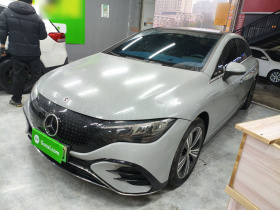 奔驰EQE 2022款 350 豪华版
