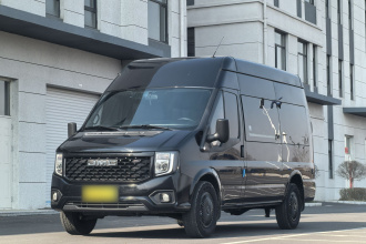 江铃福顺 2022款 2.0T 手动多功能乘用车中轴中高顶6-7座