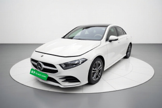 奔驰A级 2022款 改款 A 180 L 运动轿车