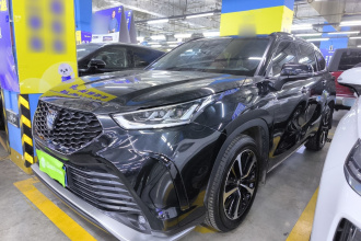 丰田 皇冠陆放 2023款 2.5L HEV四驱旗舰版