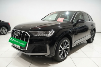 奥迪Q7 2023款 55 TFSI quattro S line运动型