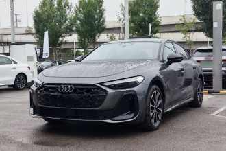 奥迪A5L 2026款 2.0T 运动版 Plus