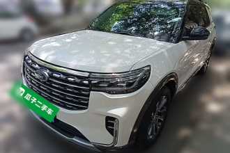 福特 探险者 2023款 EcoBoost 285 四驱风尚plus版 6座