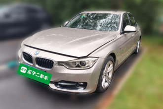 宝马3系 2015款 320i 超悦版运动设计套装