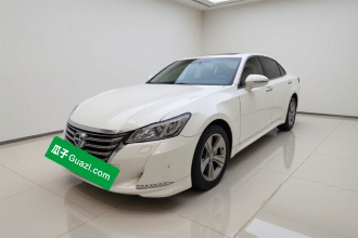 丰田 皇冠 2015款 2.0T 时尚版