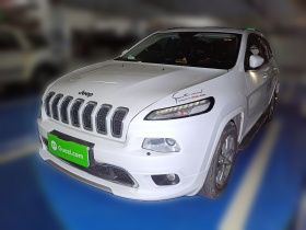 Jeep 自由光 2017款 2.4L 专业智能版