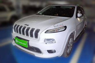 Jeep 自由光 2017款 2.4L 专业智能版