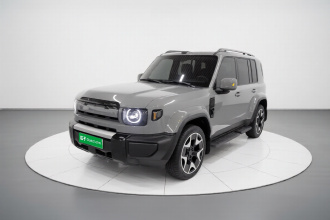 iCAR V27 2026款 200KM四驱猎鹰700