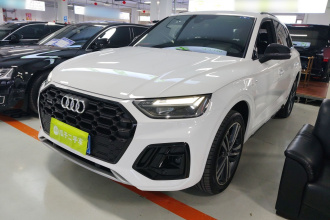 奥迪Q5L 2022款 40T 时尚动感型