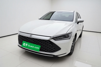 比亚迪 秦PLUS 2021款 DM-i 55KM 旗舰型