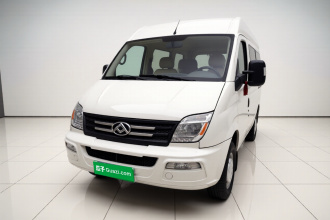 上汽大通MAXUS 新途V80 2023款 2.0T 手动经典傲运通长轴中顶6/7/8/9座