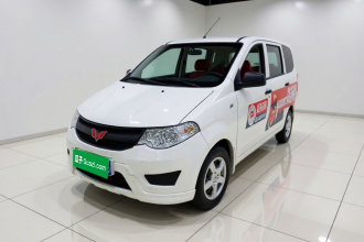 五菱汽车 五菱宏光 2021款 改款1.5L S基本型 电动助力LAR