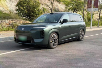 腾势N8L 2025款 旗舰型