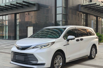 丰田 赛那SIENNA 2021款 2.5L混动 尊贵版